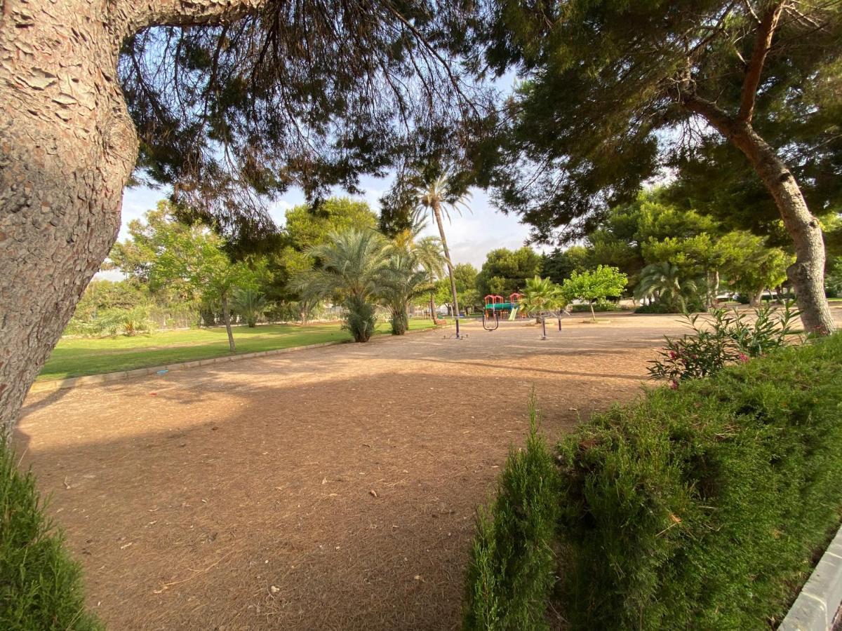 Orihuela Costa 3 Bdr Condo On La Zenia Beach With Patio エクステリア 写真